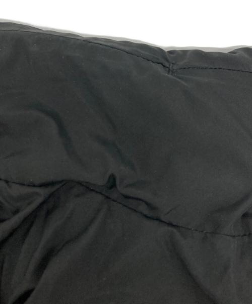 LACOSTE（ラコステ）LACOSTE (ラコステ) バックステッチダウンジャケット ブラック サイズ:SIZE 38の古着・服飾アイテム