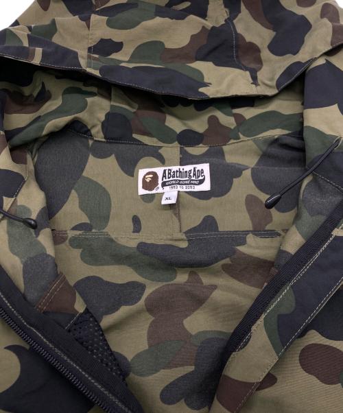 A BATHING APE（ア ベイシング エイプ）A BATHING APE (ア ベイシング エイプ) カモフラマウンテンパーカー グリーン サイズ:SIZE XLの古着・服飾アイテム