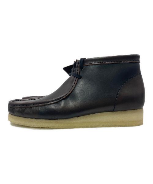 CLARKS（クラークス）CLARKS (クラークス) WALLABEE BOOT DARK TAN COMBI ブラウン サイズ:SIZE　US8.5 未使用品の古着・服飾アイテム
