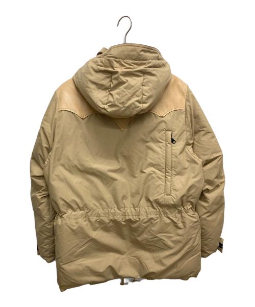 Rocky Mountain FeatherBed（ロッキーマウンテンフェザーベッド）Rocky Mountain FeatherBed (ロッキーマウンテンフェザーベッド) Down Mountain Parka ベージュ サイズ:SIZE40の古着・服飾アイテム