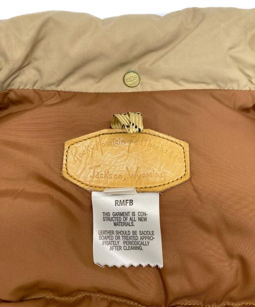Rocky Mountain FeatherBed（ロッキーマウンテンフェザーベッド）Rocky Mountain FeatherBed (ロッキーマウンテンフェザーベッド) Down Mountain Parka ベージュ サイズ:SIZE40の古着・服飾アイテム