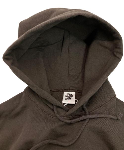 BlackEyePatch（ブラックアイパッチ）BlackEyePatch (ブラックアイパッチ) OG LABEL HOODIE ブラウン サイズ:SIZE L 未使用品の古着・服飾アイテム