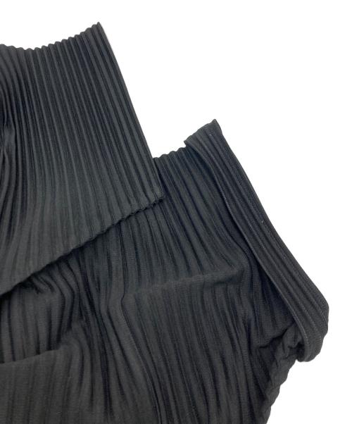 HOMME PLISSE ISSEY MIYAKE（オム プリッセ イッセイ ミヤケ）HOMME PLISSE ISSEY MIYAKE (オム プリッセ イッセイ ミヤケ) MONTHLY COLOR APRIL ブラック サイズ:SIZE　4の古着・服飾アイテム