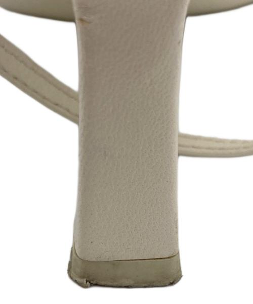 THE ROW（ザ ロウ）THE ROW (ザ ロウ) レザーサンダル/BARE SANDAL アイボリー サイズ:SIZE35の古着・服飾アイテム