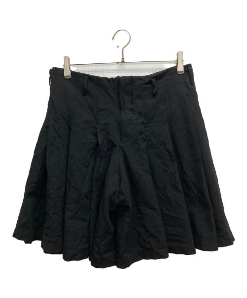 COMME des GARCONS HOMME PLUS（コムデギャルソンオムプリュス）COMME des GARCONS HOMME PLUS (コムデギャルソンオムプリュス) ポリ縮絨プリーツショートパンツ ブラック サイズ:SIZE　Sの古着・服飾アイテム