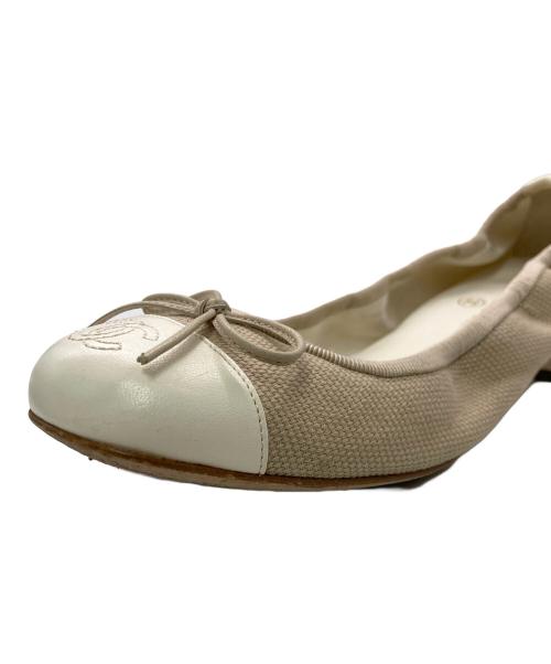 CHANEL（シャネル）CHANEL (シャネル) ココマークキャンバスバレエシューズ ベージュ サイズ:SIZE37cmの古着・服飾アイテム
