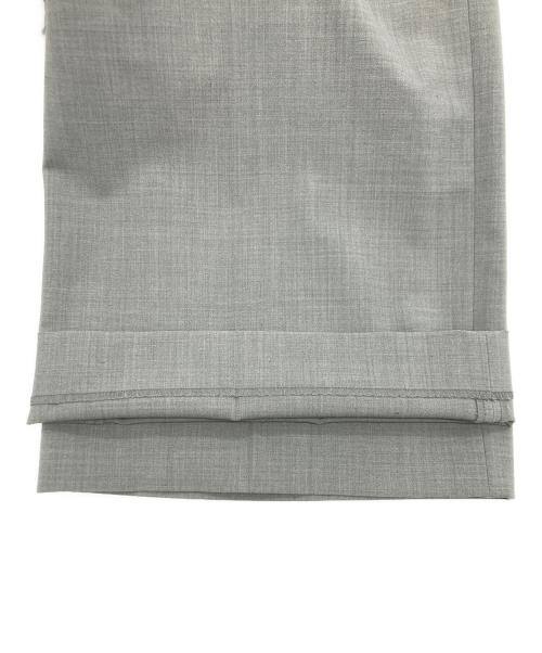 ADORE（アドーア）ADORE (アドーア) レノクロスラッフルパンツ グレー サイズ:SIZE 36の古着・服飾アイテム