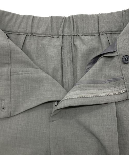 ADORE（アドーア）ADORE (アドーア) レノクロスラッフルパンツ グレー サイズ:SIZE 36の古着・服飾アイテム