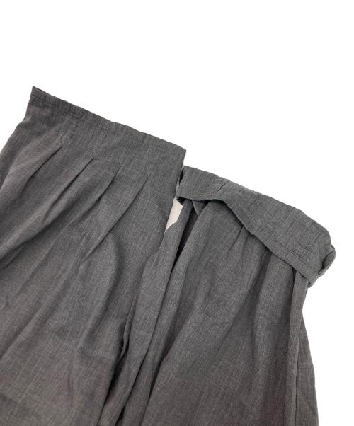 NO CONTROL AIR（ノーコントロールエアー）NO CONTROL AIR (ノーコントロールエアー) クールマックスリネン混トロピカルギャザーワイドパンツ グレー サイズ:SIZE XSの古着・服飾アイテム