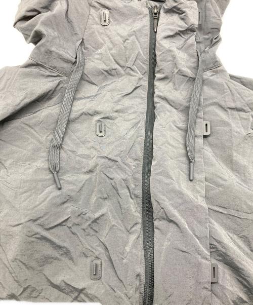 teatora（テアトラ）teatora (テアトラ) SOUVENIR HUNTER M/L PACKABLE/パッカブル ナイロン フードジャケット グレー サイズ:SIZE 3の古着・服飾アイテム