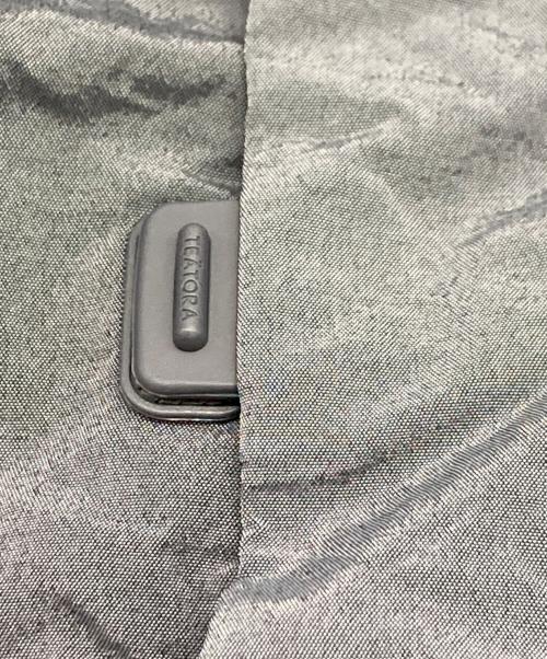 teatora（テアトラ）teatora (テアトラ) SOUVENIR HUNTER M/L PACKABLE/パッカブル ナイロン フードジャケット グレー サイズ:SIZE 3の古着・服飾アイテム