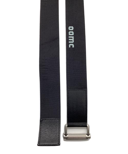 OAMC（オーエーエムシー）OAMC (オーエーエムシー) Campus ロゴベルト ブラック サイズ:実寸サイズをご参照下さい。の古着・服飾アイテム