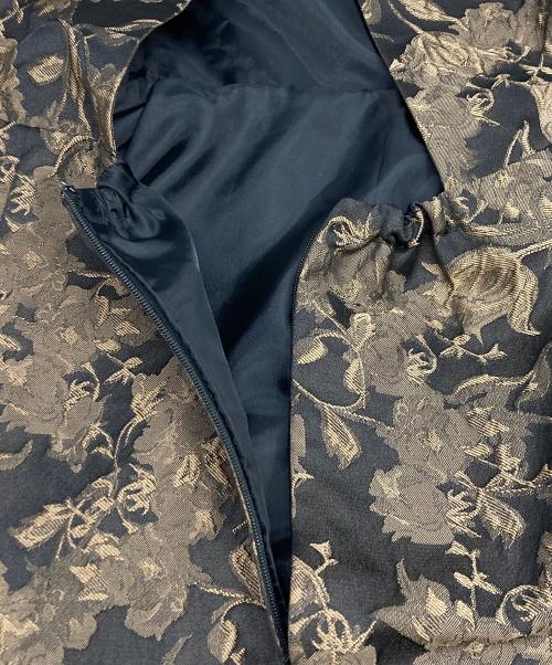 acka（エーシーケーエー）acka (エーシーケーエー) jacquard volume dress ベージュ×ブラック サイズ:SIZE 1の古着・服飾アイテム