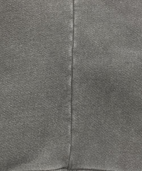 EMOTIONALLY UNAVAILABLE（エモーショナリー・アンアベイラブル）EMOTIONALLY UNAVAILABLE (エモーショナリー・アンアベイラブル) ロゴパーカー グレー サイズ:SIZE Lの古着・服飾アイテム