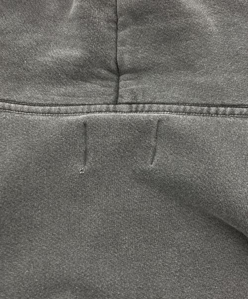 EMOTIONALLY UNAVAILABLE（エモーショナリー・アンアベイラブル）EMOTIONALLY UNAVAILABLE (エモーショナリー・アンアベイラブル) ロゴパーカー グレー サイズ:SIZE Lの古着・服飾アイテム