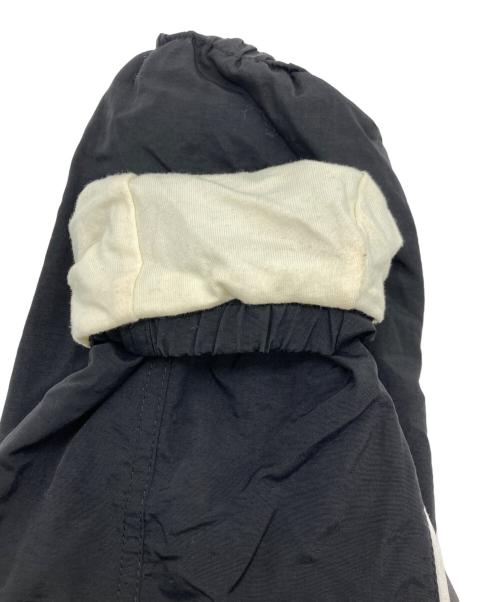 PASSPORT（パスポート）PASSPORT (パスポート) ナイロンジャケット ブラック×グレー サイズ:SIZE Mの古着・服飾アイテム