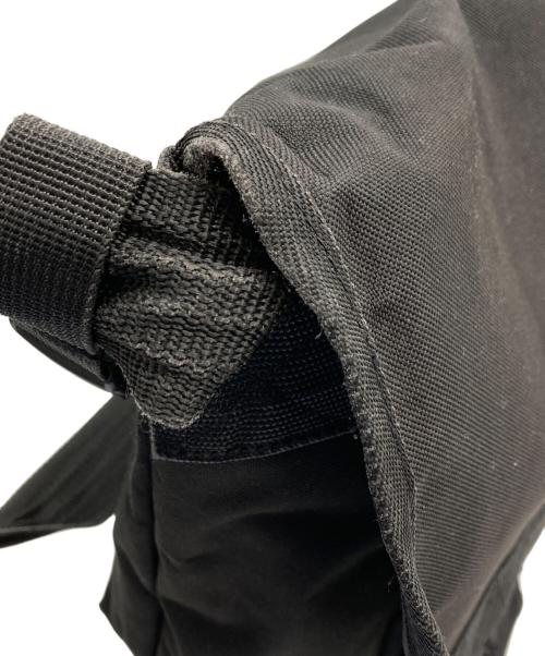 OAKLEY（オークリー）OAKLEY (オークリー) 00‘Sメッセンジャーバッグ ブラックの古着・服飾アイテム