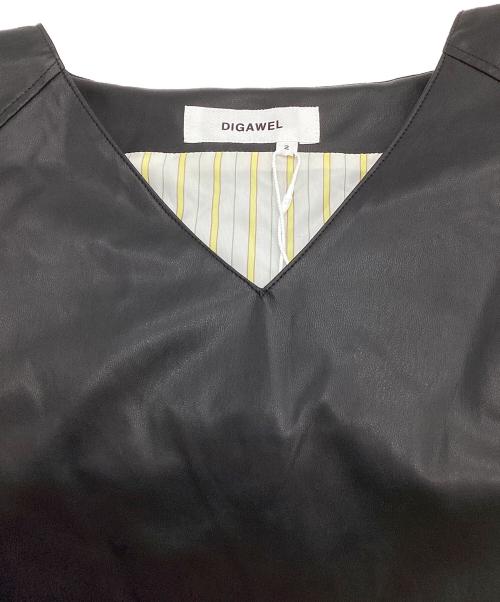 digawel（ディガウェル）digawel (ディガウェル) V neck P/O フェイクレザーVネックプルオーバー ブラック サイズ:SIZE 2 未使用品の古着・服飾アイテム