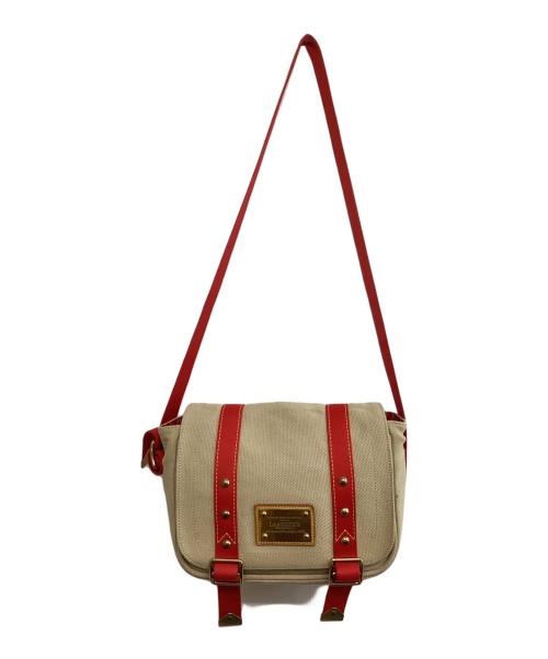 LOUIS VUITTON（ルイ ヴィトン）LOUIS VUITTON (ルイ ヴィトン) ショルダーバッグ ベージュの古着・服飾アイテム