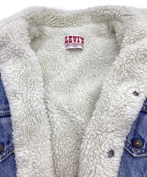 LEVI'S（リーバイス）LEVI'S (リーバイス) 裏ボアデニムトラッカージャケット インディゴ サイズ:SIZE 42Lの古着・服飾アイテム
