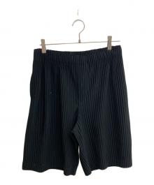 HOMME PLISSE ISSEY MIYAKE（オム プリッセ イッセイ ミヤケ）の古着「ハーフパンツ」｜ブラック