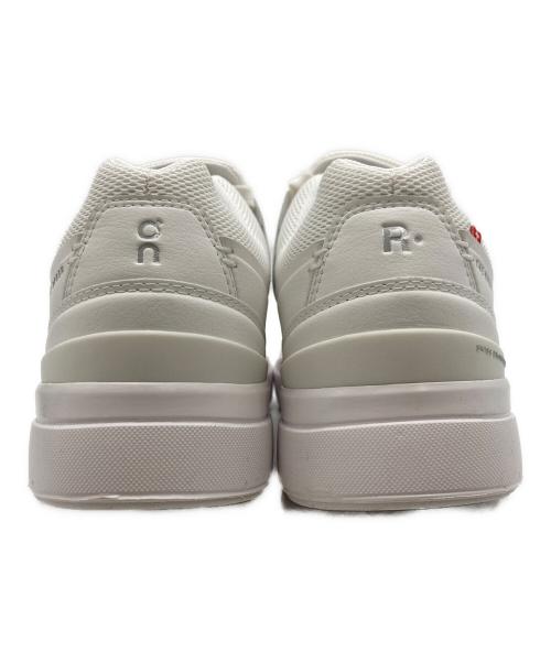 on（オン）on (オン) M THE ROGER Advantage ホワイト サイズ:SIZE26.5cmの古着・服飾アイテム