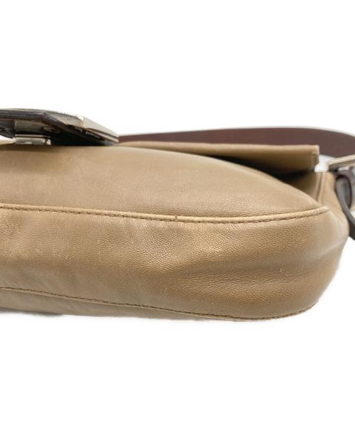 FENDI（フェンディ）FENDI (フェンディ) オールレザーワンショルダーバッグ ブラウン サイズ:実寸サイズをご参照下さい。の古着・服飾アイテム