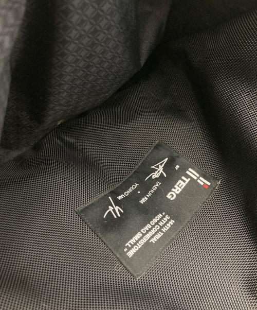 TERG by Helinox（ターグ バイ ヘリノックス）TERG by Helinox (ターグ バイ ヘリノックス) HOBO BAG SMALL ブラック サイズ:実寸サイズをご参照下さい。の古着・服飾アイテム