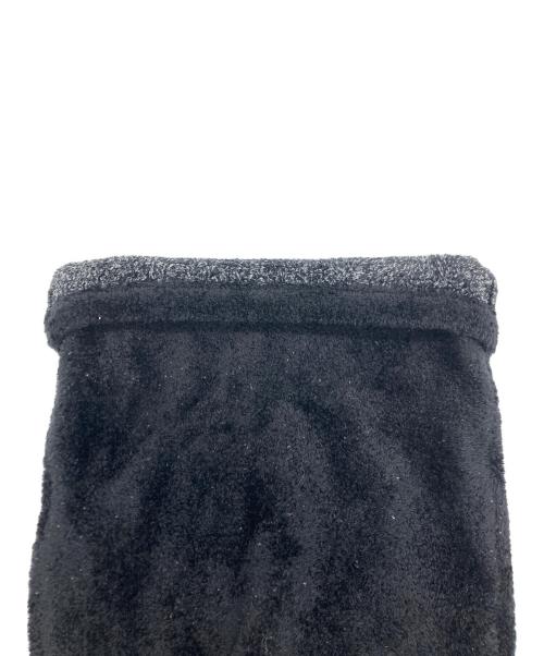 THEREDTHREAD（ザレッドスレッド）THEREDTHREAD (ザレッドスレッド) S logo fluffy bare tops ブラック サイズ:SIZE Freeの古着・服飾アイテム