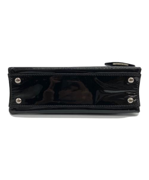 MOSCHINO（モスキーノ）MOSCHINO (モスキーノ) ハンドカフハンドルパテントハンドバッグ ブラック サイズ:実寸サイズをご参照下さい。の古着・服飾アイテム