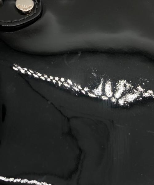 MOSCHINO（モスキーノ）MOSCHINO (モスキーノ) ハンドカフハンドルパテントハンドバッグ ブラック サイズ:実寸サイズをご参照下さい。の古着・服飾アイテム