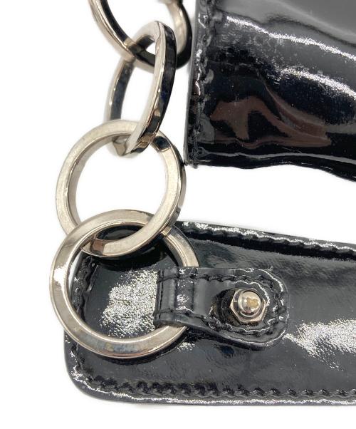 Salvatore Ferragamo（サルヴァトーレ フェラガモ）Salvatore Ferragamo (サルヴァトーレ フェラガモ) パテントレザーチェーンショルダーバッグ ブラック サイズ:実寸サイズをご参照下さい。の古着・服飾アイテム