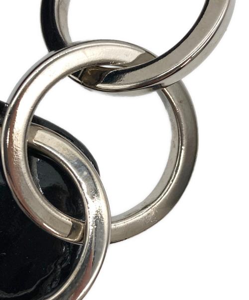 Salvatore Ferragamo（サルヴァトーレ フェラガモ）Salvatore Ferragamo (サルヴァトーレ フェラガモ) パテントレザーチェーンショルダーバッグ ブラック サイズ:実寸サイズをご参照下さい。の古着・服飾アイテム