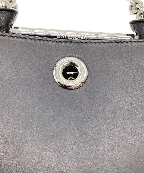 BALENCIAGA（バレンシアガ）BALENCIAGA (バレンシアガ) チェーンショルダーバケットバッグ ブラックの古着・服飾アイテム