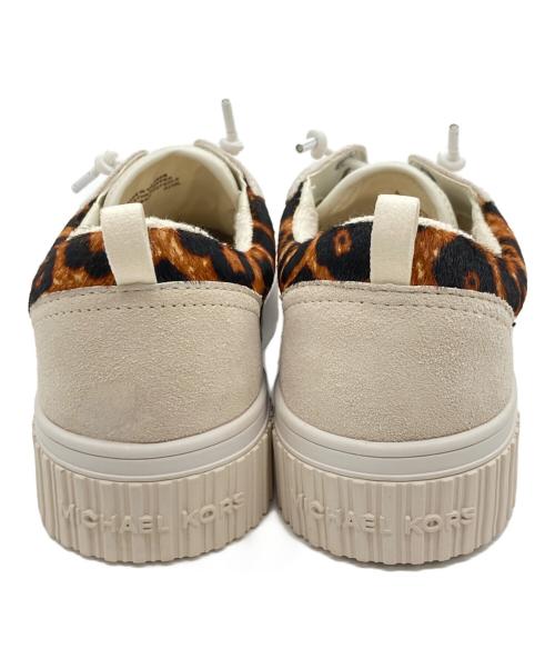 MICHAEL KORS（マイケル・コース）MICHAEL KORS (マイケル・コース) スニーカー ホワイト×ブラウン サイズ:SIZE 7の古着・服飾アイテム
