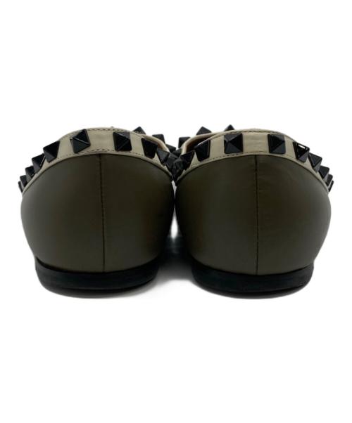 VALENTINO（ヴァレンティノ）VALENTINO (ヴァレンティノ) スタッズフラットパンプス カーキ サイズ:SIZE 37の古着・服飾アイテム