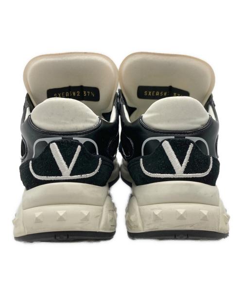 VALENTINO（ヴァレンティノ）VALENTINO (ヴァレンティノ) スニーカー ホワイト×ブラック サイズ:SIZE 27 1/2の古着・服飾アイテム