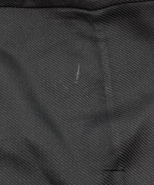 LOUIS VUITTON（ルイ ヴィトン）LOUIS VUITTON (ルイ ヴィトン) レーヨン シルク ロゴ スカート ブラック サイズ:SIZE 36の古着・服飾アイテム