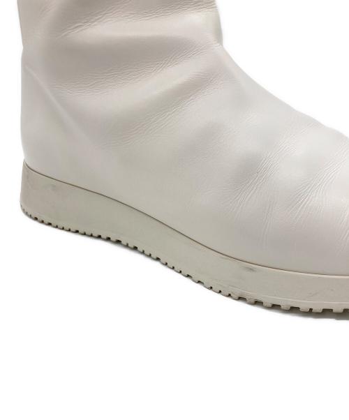 Gianvito Rossi（ジャンヴィト ロッシ）Gianvito Rossi (ジャンヴィト ロッシ) ジップアップ  レザー ショートブーツ ホワイト サイズ:SIZE 41の古着・服飾アイテム