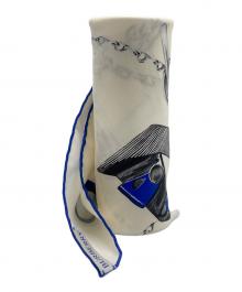 BURBERRY（バーバリー）の古着「KNIGHT HARDWEAR SILK SCARF」｜ホワイト×ブルー