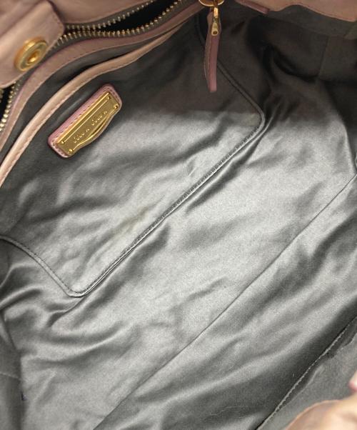 MIU MIU（ミュウミュウ）MIU MIU (ミュウミュウ) VITELLO LUX 2WAY BAG/ヴィッテロラックス2WAYバッグ MUGHETTO(ライトピンク)の古着・服飾アイテム