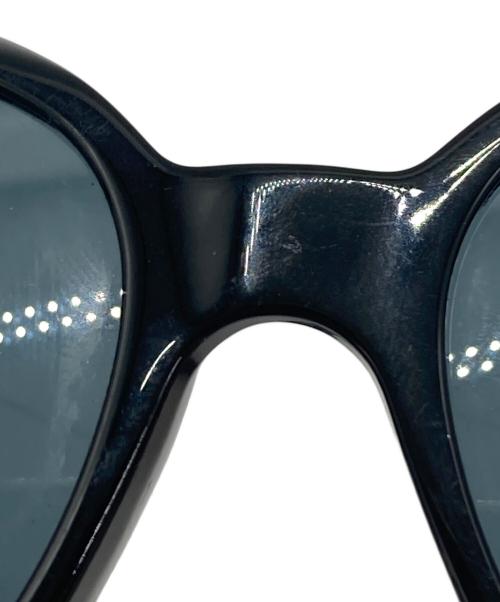 CHANEL（シャネル）CHANEL (シャネル) カメリア サングラス ブラック サイズ:56□16 130の古着・服飾アイテム