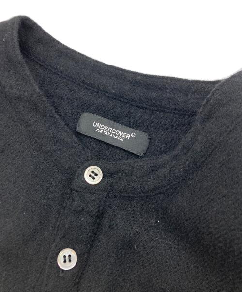 UNDERCOVER（アンダーカバー）UNDERCOVER (アンダーカバー) ウール縮絨プルオーバーシャツ ブラック サイズ:SIZE4の古着・服飾アイテム