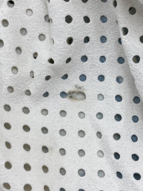 CLASS（クラス）CLASS (クラス) ULTRASUEDE PUNCHING HAND DYE ホワイト サイズ:SIZE1の古着・服飾アイテム