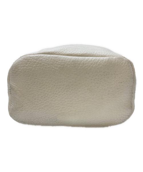 MICHAEL KORS（マイケル・コース）MICHAEL KORS (マイケル・コース) チェーンショルダーバッグ ホワイト サイズ:実寸サイズをご参照下さい。の古着・服飾アイテム