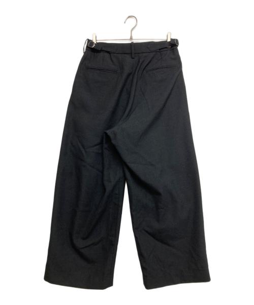 MARKA（マーカ）MARKA (マーカ) TWO TUCK BAGGY TROUSERS ブラック サイズ:SIZE 1 未使用品の古着・服飾アイテム