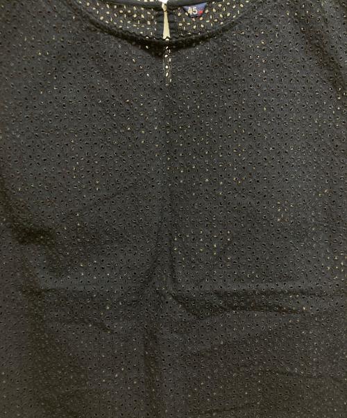 45R（フォーティファイブ・アール）45R (フォーティファイブ・アール) フラワーカットワーク ノースリーブブラウス ネイビー サイズ:2の古着・服飾アイテム