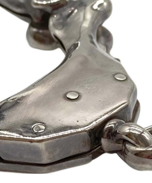 TAKAHIROMIYASHITA TheSoloIst.（タカヒロミヤシタ ザソロイスト）TAKAHIROMIYASHITA TheSoloIst. (タカヒロミヤシタ ザソロイスト) END (エンド) BONE SHAPED HANDCUFFS BRACELET サイズ:実寸サイズをご参照下さい。の古着・服飾アイテム