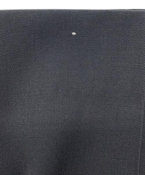 AURALEE（オーラリー）AURALEE (オーラリー) LIGHT WOOLMAX GABARDINE TWO-TUCK SLACKS グレー サイズ:SIZE4の古着・服飾アイテム