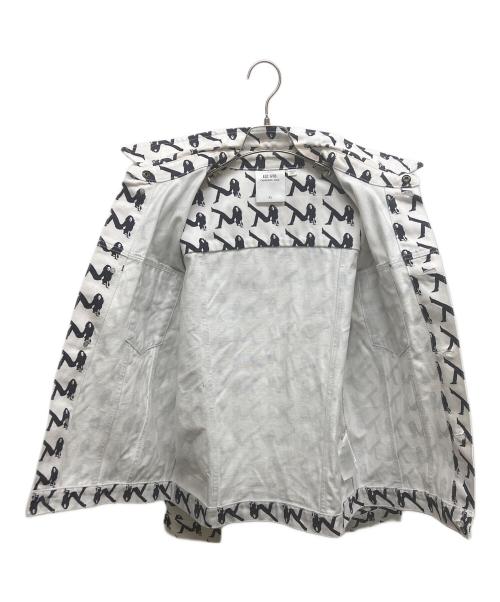 Calvin Klein Jeans（カルバンクラインジーンズ）Calvin Klein Jeans (カルバンクラインジーンズ) Allover Icon Printed Trucker Jacket/デニムジャケット ホワイト×ネイビー サイズ:SIZE XLの古着・服飾アイテム